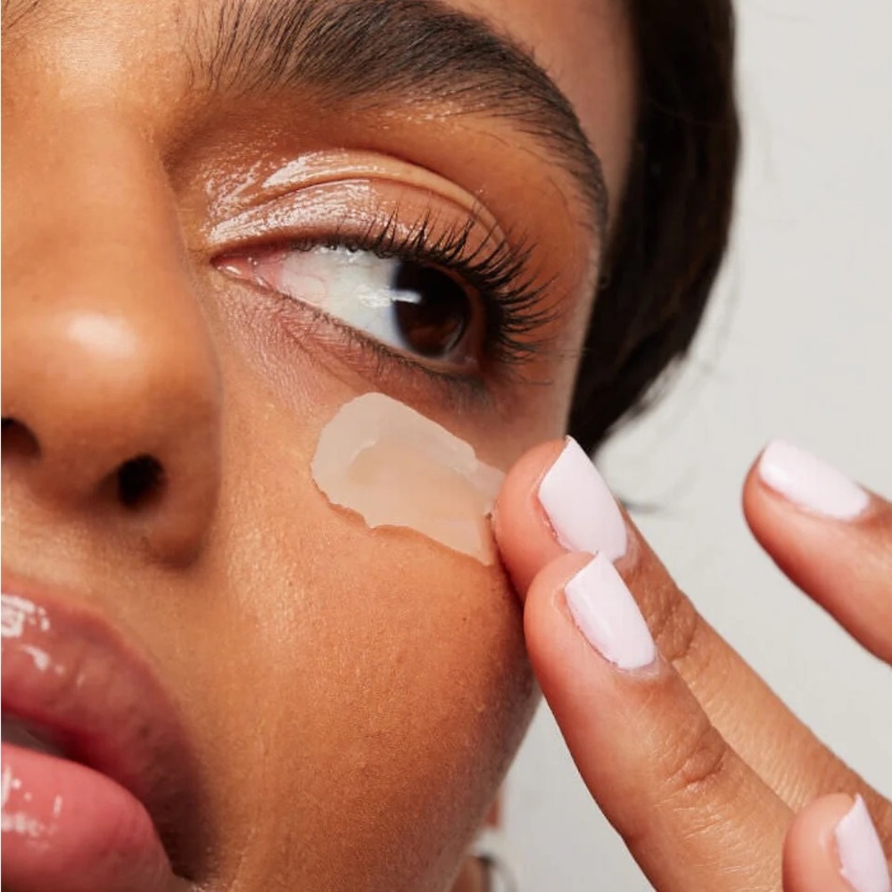 127. r.e.m. beauty Full Night’s Sleep Cooling Blurring Undereye Balm- soothing - Picture 3 of 4